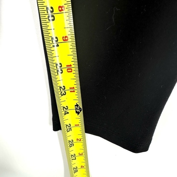 Chicos Size 2 US 12 Pull On Ponte Pants Black Stretch Slim Fit Slimming - Picture 7 of 9